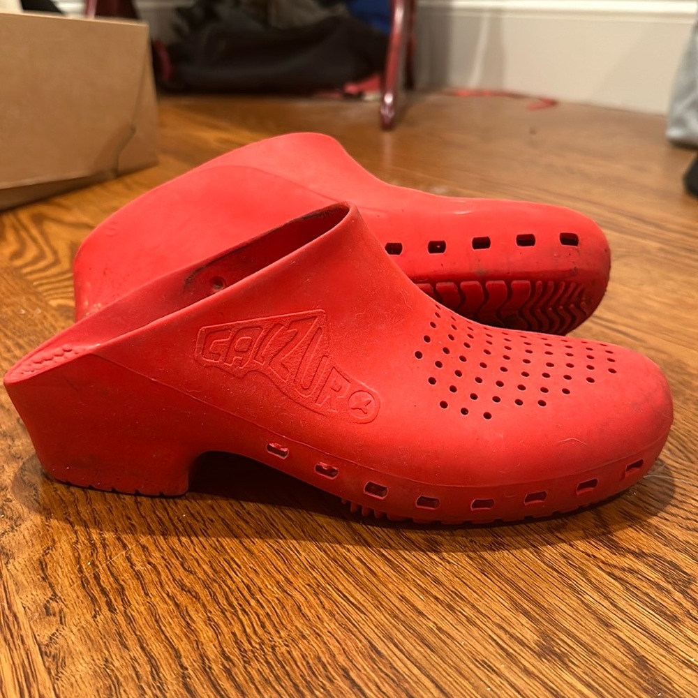 Calzuros Red Size 5-5.5-6, 38-39 (Typically I am a 8.5/9 womens US)